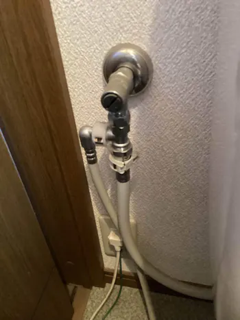 東京都羽村市のお客様のトイレ便座交換工事　具体的な工事内容5