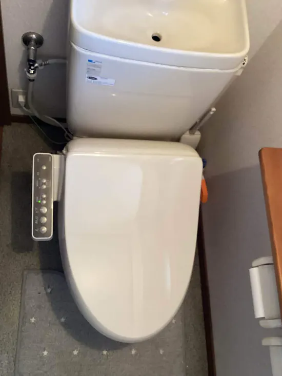 工事後　東京都羽村市のお客様のトイレ便座交換工事