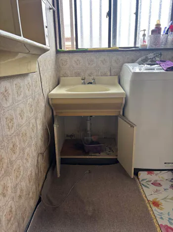 三重県いなべ市のお客様の洗面化粧台交換工事　具体的な工事内容1