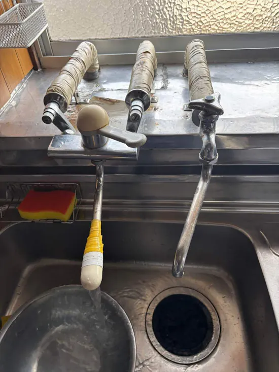 工事前　茨城県桜川市のお客様の水栓工事