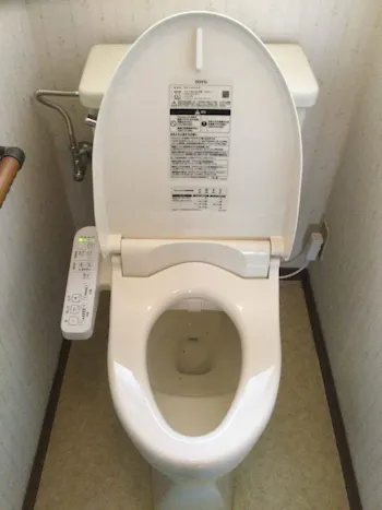 東京都羽村市のお客様の便座交換工事　具体的な工事内容1
