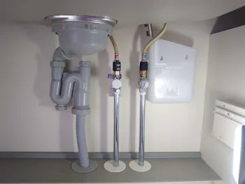 愛知県豊田市のお客様のキッチン水栓交換工事　具体的な工事内容2