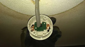 埼玉県日高市のお客様の照明交換工事(引っ掛け無し)　具体的な工事内容1