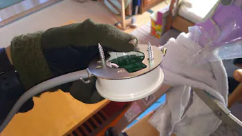 東京都青梅市のお客様のシーリングライト設置工事（引っ掛け部材なし）　具体的な工事内容2