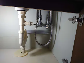 愛知県名古屋市のお客様の洗面台水栓工事　具体的な工事内容2