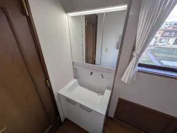 静岡県裾野市のお客様の洗面化粧台交換工事