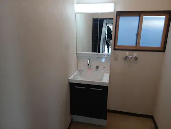 長野県上田市のお客様の洗面化粧台交換工事