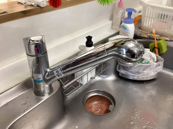 工事前　東京都西多摩郡のお客様のキッチン水栓交換工事