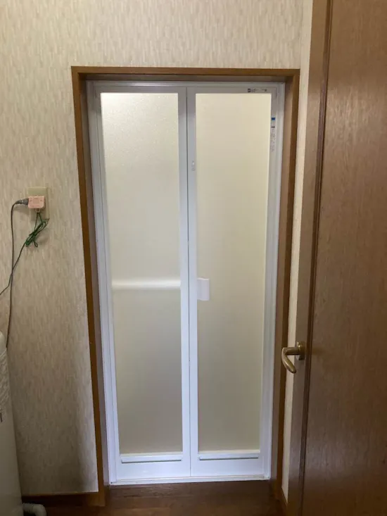 工事後　埼玉県狭山市のお客様の浴室折れ戸交換工事