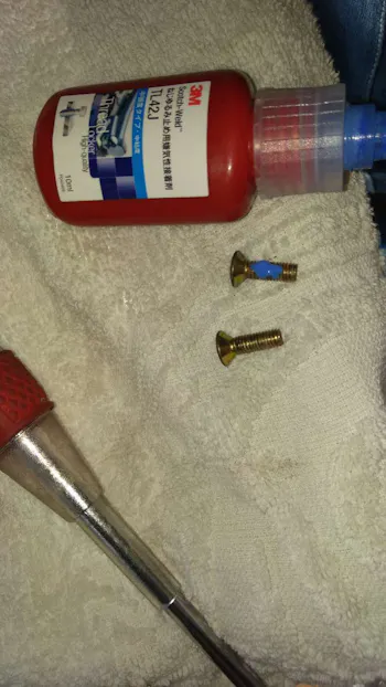 東京都立川市のお客様のドアクローザー工事　具体的な工事内容3