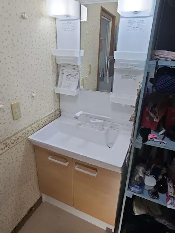 三重県四日市市のお客様の洗面化粧台工事