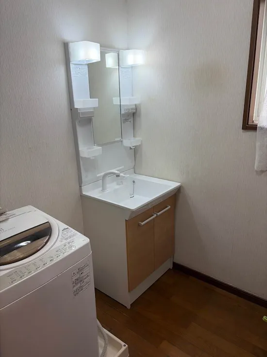 工事後　山梨県大月市のお客様の洗面化粧台交換工事