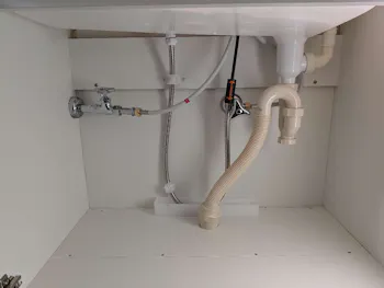 愛知県名古屋市港区のお客様の洗面化粧台工事　具体的な工事内容2