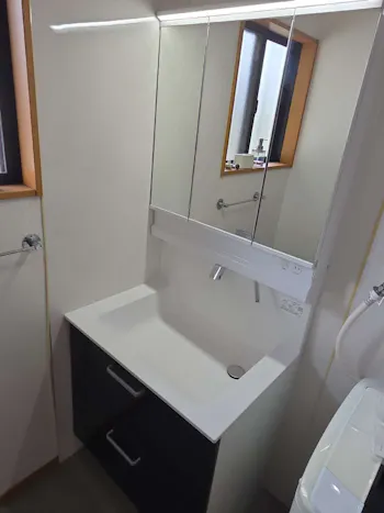 栃木県日光市のお客様の洗面化粧台交換工事