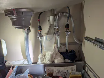 愛知県豊田市のお客様のキッチン水栓交換工事　具体的な工事内容2