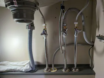 愛知県豊田市のお客様のキッチン水栓交換工事　具体的な工事内容1