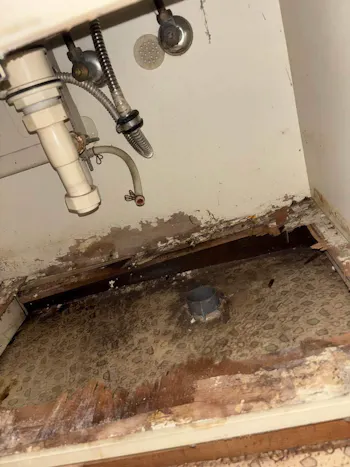 茨城県牛久市のお客様の洗面化粧台工事　具体的な工事内容2