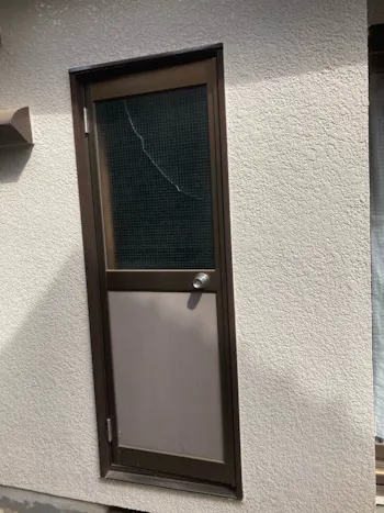 埼玉県白岡市のお客様の勝手口ドア工事　具体的な工事内容2