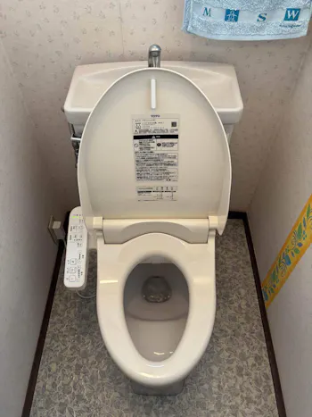 茨城県稲敷郡阿見町のお客様の便座交換工事