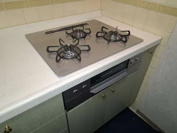 宮城県仙台市泉区のお客様のビルトインコンロ・レンジフードセット工事　具体的な工事内容1