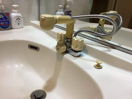 工事前　東京都青梅市のお客様の水栓工事