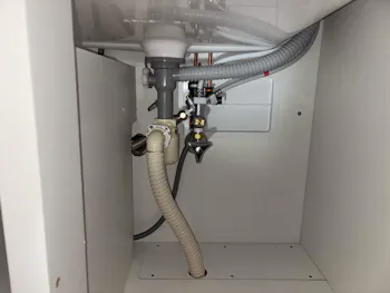 長野県上田市のお客様の洗面化粧台工事　具体的な工事内容2