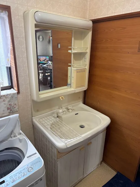 工事前　静岡県袋井市のお客様の洗面化粧台工事