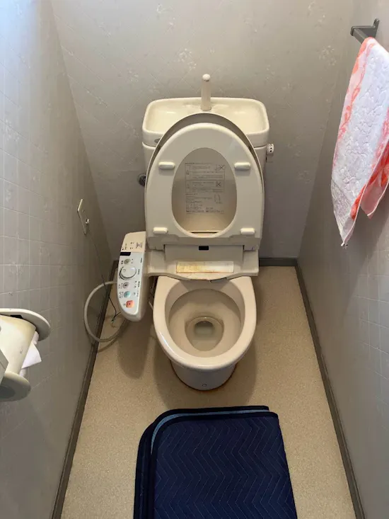 工事前　静岡県磐田市のお客様のトイレリフォーム工事
