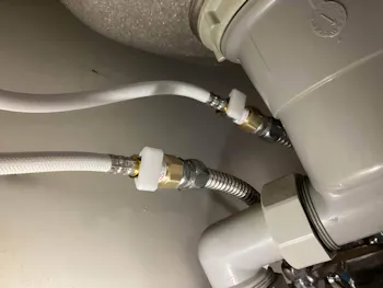 東京都福生市のお客様のキッチン水栓工事　具体的な工事内容2