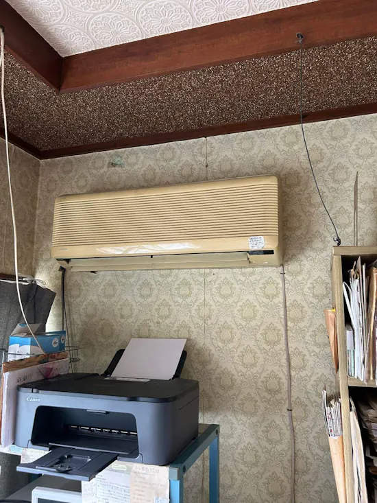 工事前　群馬県伊勢崎市のお客様のエアコン工事