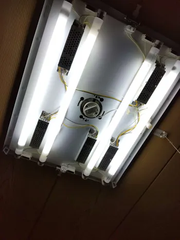 千葉県市原市のお客様の照明交換工事