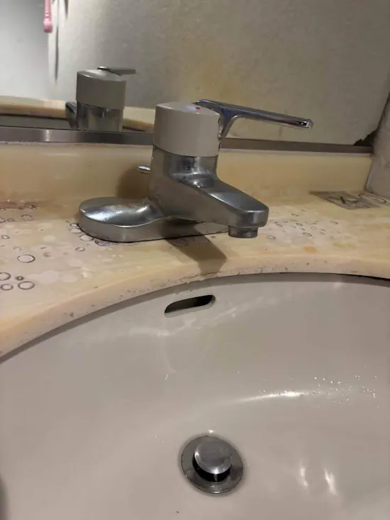 工事前　茨城県龍ケ崎市のお客様の洗面水栓交換工事