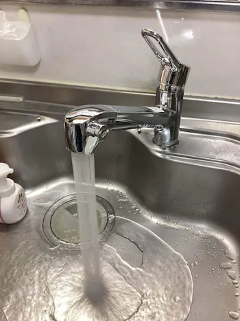 埼玉県入間市のお客様のキッチン水栓工事　具体的な工事内容1