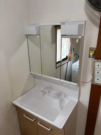 茨城県稲敷郡のお客様の洗面化粧台交換工事