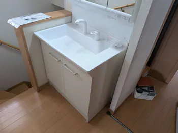 愛知県名古屋市のお客様の洗面化粧台交換工事