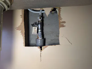 愛知県名古屋市のお客様のキッチン水栓交換工事　具体的な工事内容1