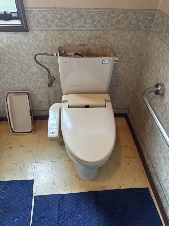 工事前　静岡県周智郡森町のお客様のトイレ交換工事