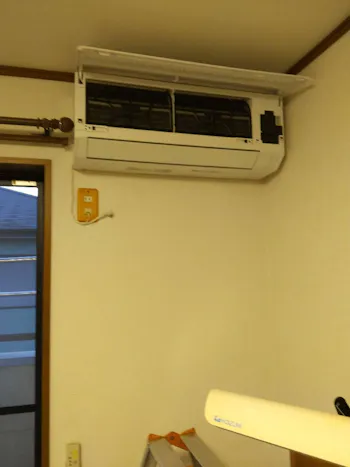 三重県津市のお客様のエアコン交換工事