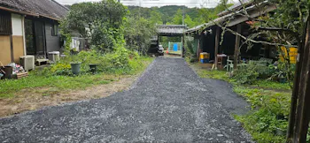 茨城県日立市のお客様のお庭の雑草対策工事