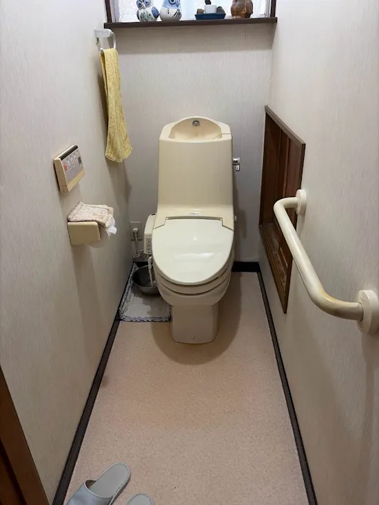 工事前　山梨県大月市のお客様のトイレ工事