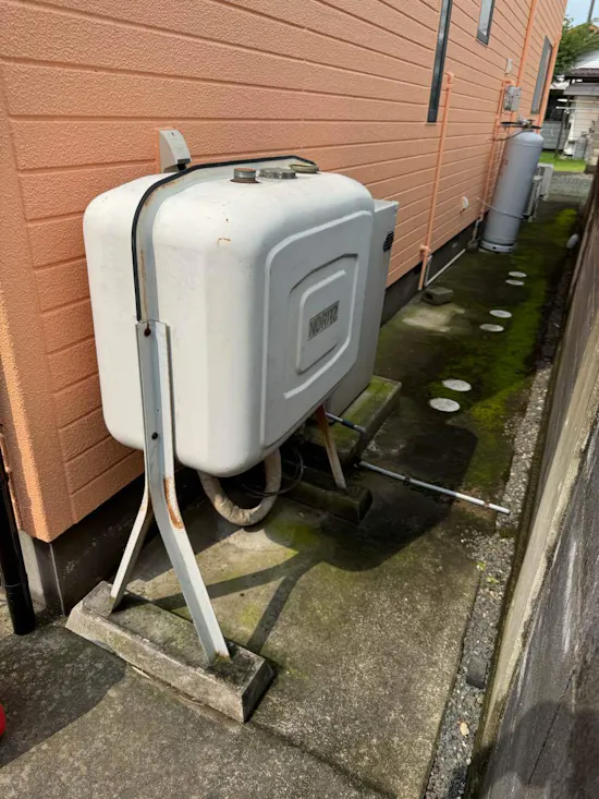 工事前　群馬県前橋市のお客様のオイルタンク交換