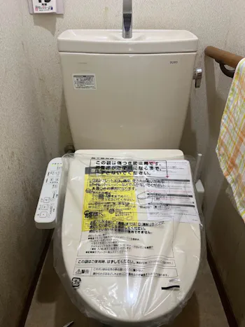 静岡県磐田市のお客様の便座交換工事