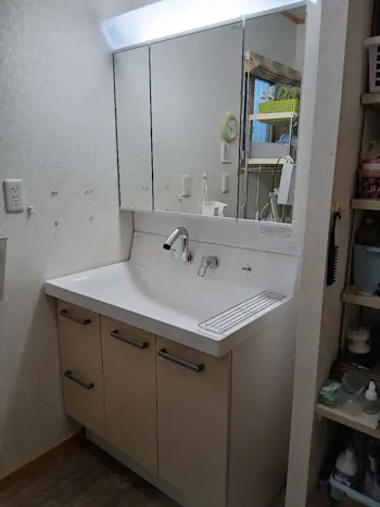 茨城県かすみがうら市のお客様の洗面化粧台工事