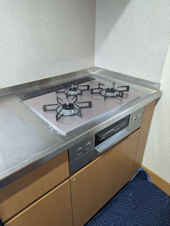 三重県桑名市のお客様のビルトインコンロ・レンジフード交換工事　具体的な工事内容1