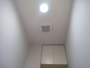 神奈川県大和市のお客様のトイレ換気扇交換工事