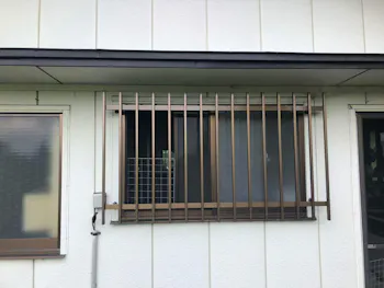 福島県大沼郡会津美里町のお客様の面格子工事