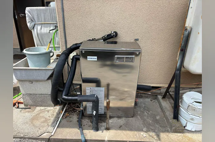 群馬県前橋市のお客様の石油給湯器交換工事