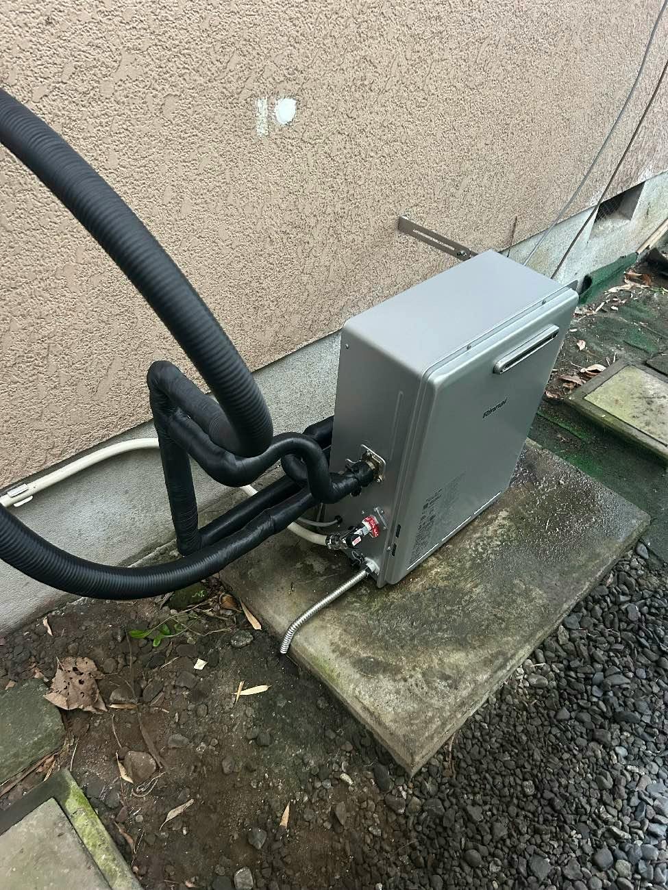 静岡県富士宮市のお客様のガス給湯器工事