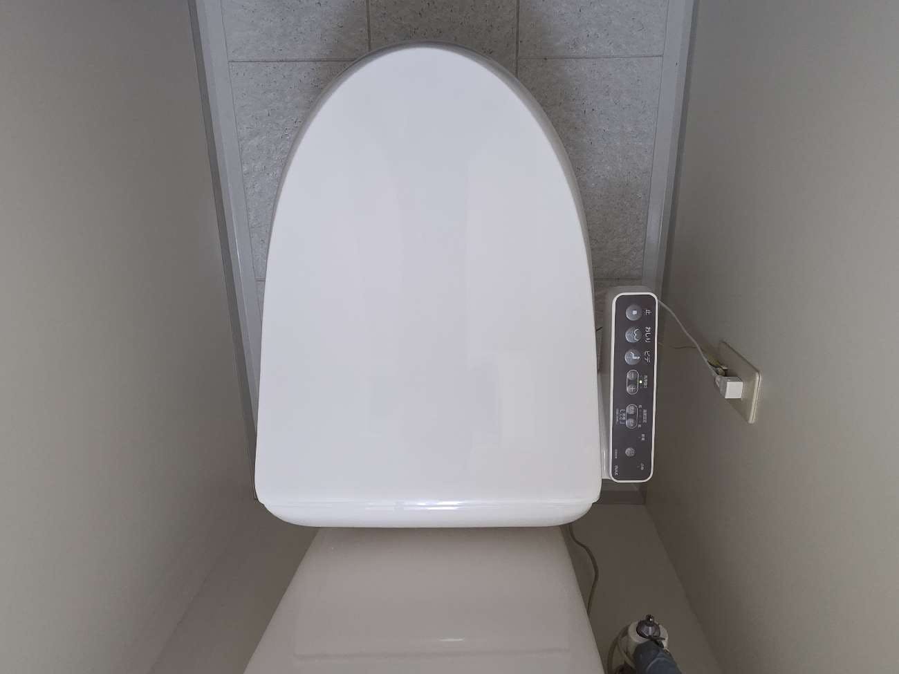 栃木県宇都宮市のお客様の便座交換工事