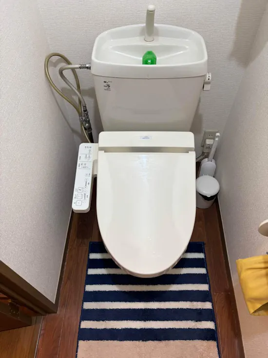 工事前　 茨城県稲敷郡阿見町のお客様の便座交換工事